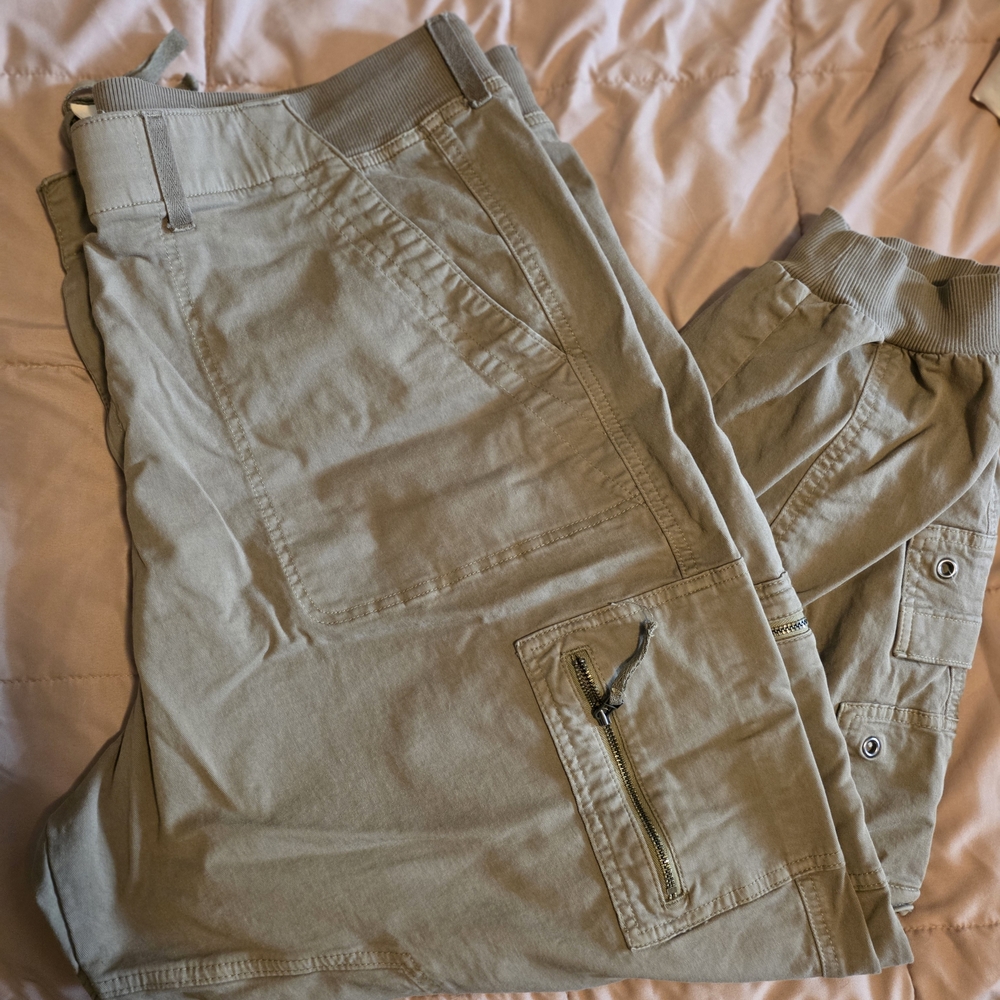 Torrid Women's Light Olive Cargo Pants